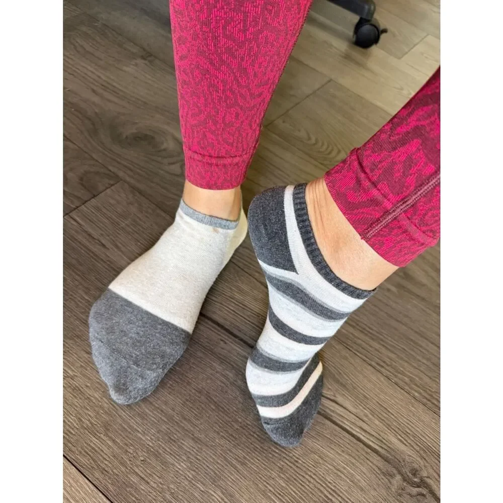 No Brand grey cream